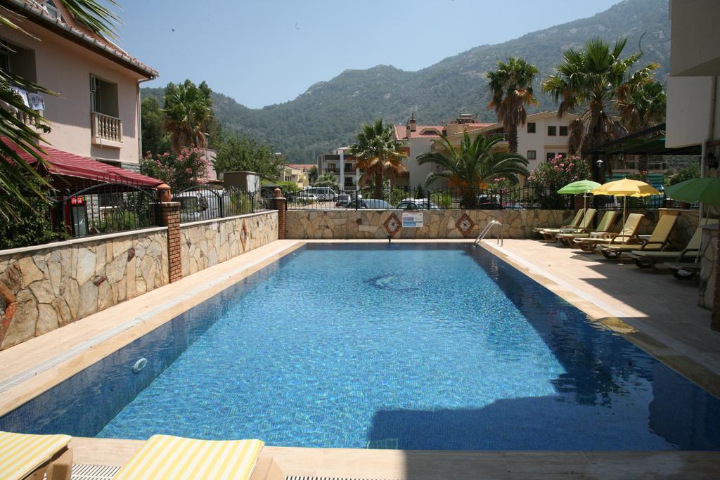 Barbaros Apart Hotel Turunç Ngoại thất bức ảnh
